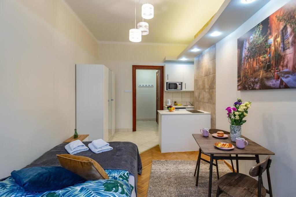Miniscule Apartment