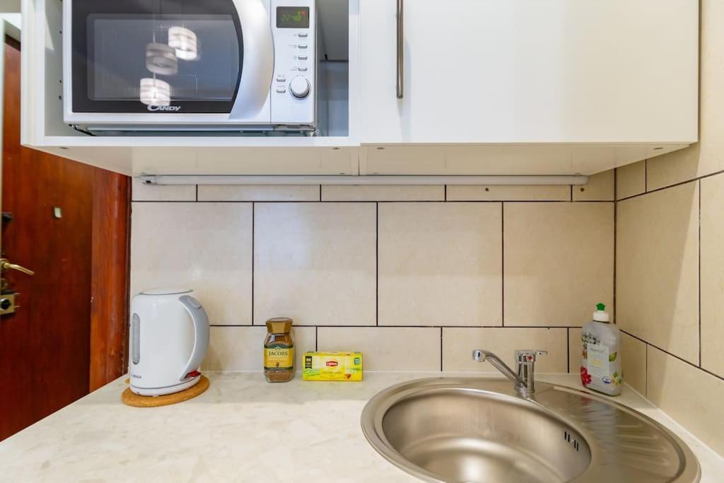 Apartment Miniscule *